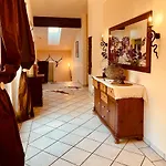 Frank Apartment