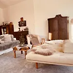 Frank Apartment *